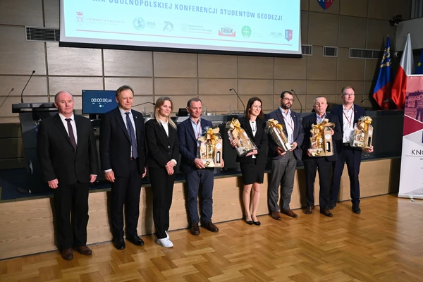 uczestnicy Ogólnopolskiej Konferencji Studentów Geodezji_29