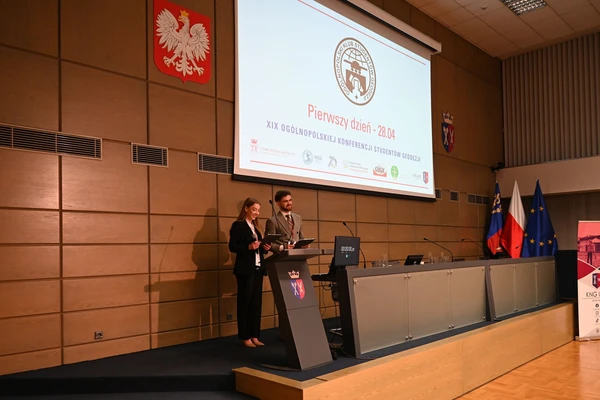 uczestnicy Ogólnopolskiej Konferencji Studentów Geodezji_1