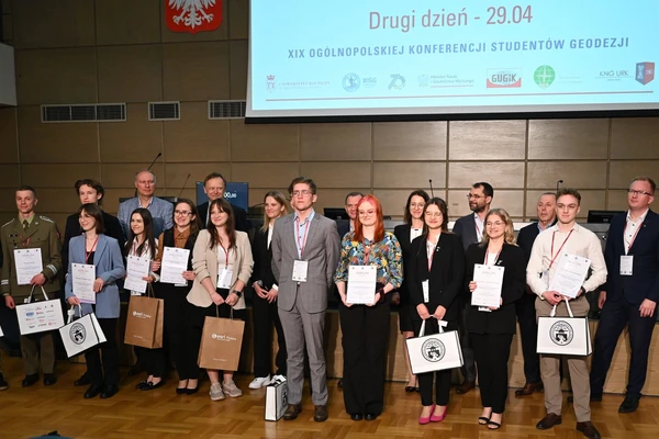 uczestnicy Ogólnopolskiej Konferencji Studentów Geodezji_27